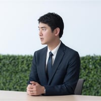 IT COMMUNICATIONS_日経新聞-(松岡さん)1x1