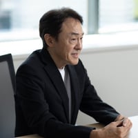 vol8_profile04